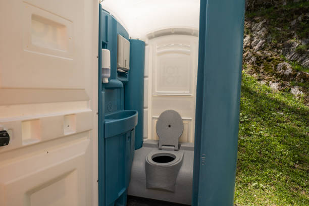 Best Restroom trailer rental cost  in Queen City, TX